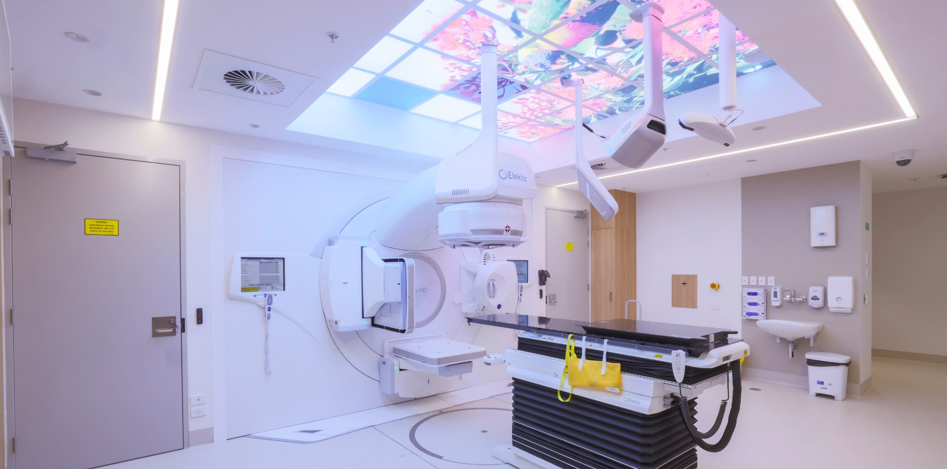 Buildcorp_NewBuild_Commercial_TheBond_Carousel1B-min