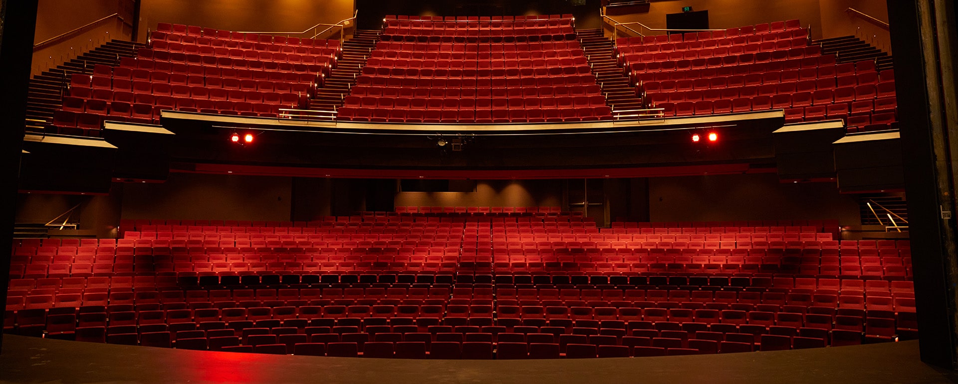 Buildcorp_Refurbishment_Hospitality_Theatre-Royal_1920x771.jpg-min