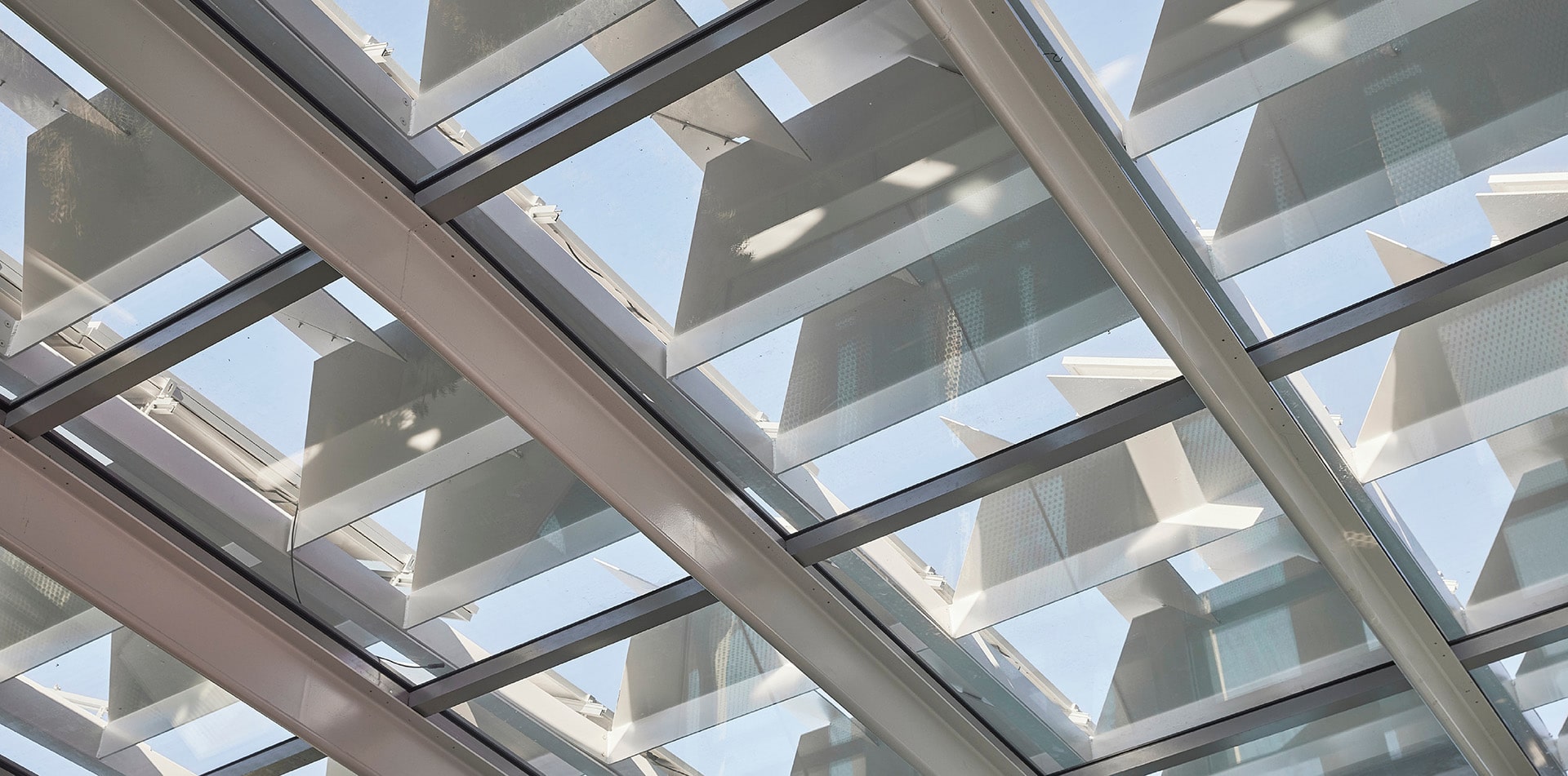 Buildcorp_Refurbishment_Workplace_Campbell-House_1920x951 (3)-min