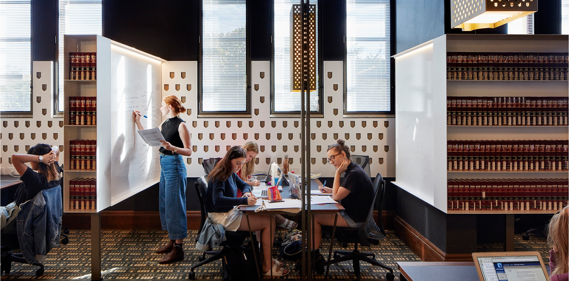 UQ, Forgan Smith Law School Refurbishment_1920x951 (3)