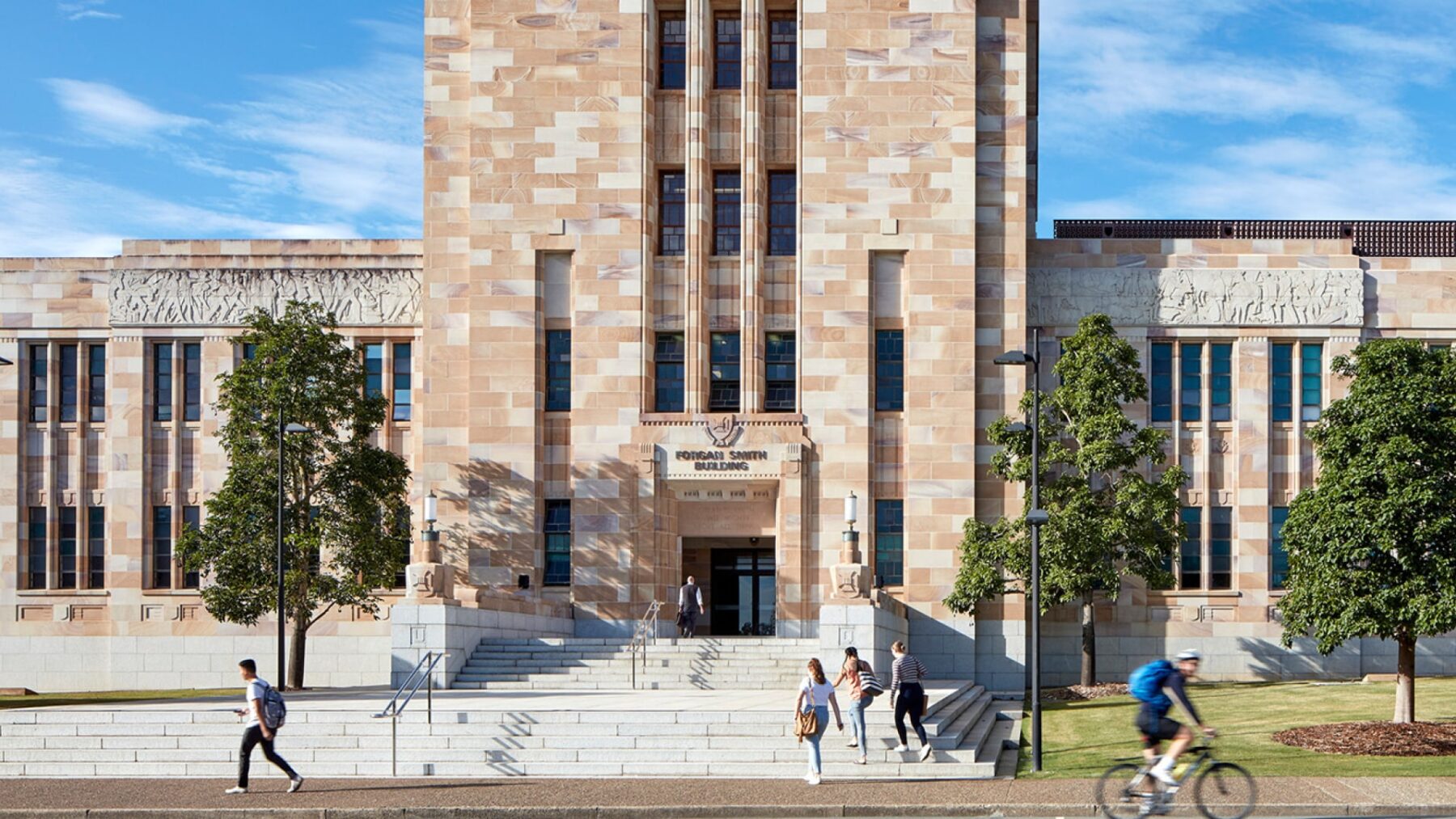 UQ, Forgan Smith Law School Refurbishment_Hero_1920x1080-min