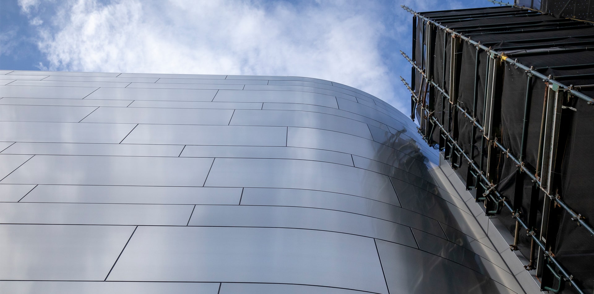 Buildcorp_Facade_Community_ChatswoodConcourse_1920 x951_3-min