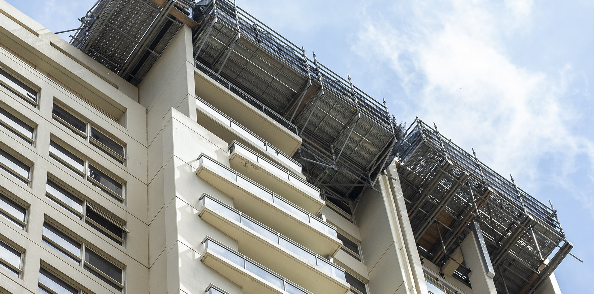 Buildcorp_Facade_Residential_361-363KentSt_1920x951_2-min