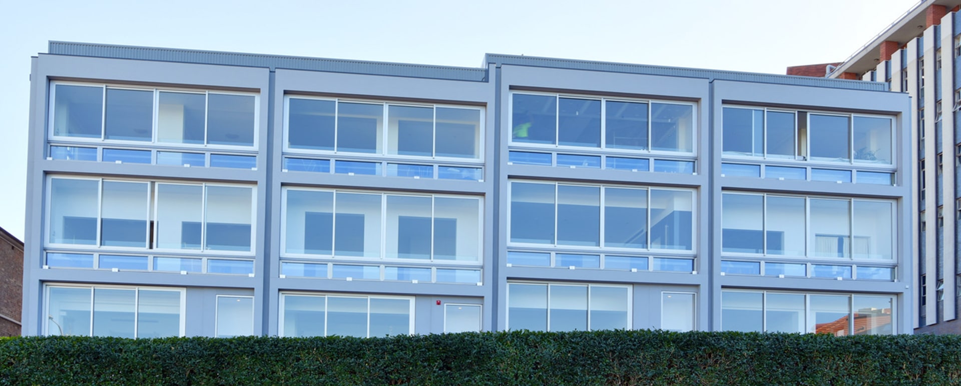 Buildcorp_Facade_Residential_44-50KirribilliAve_1920x771-min