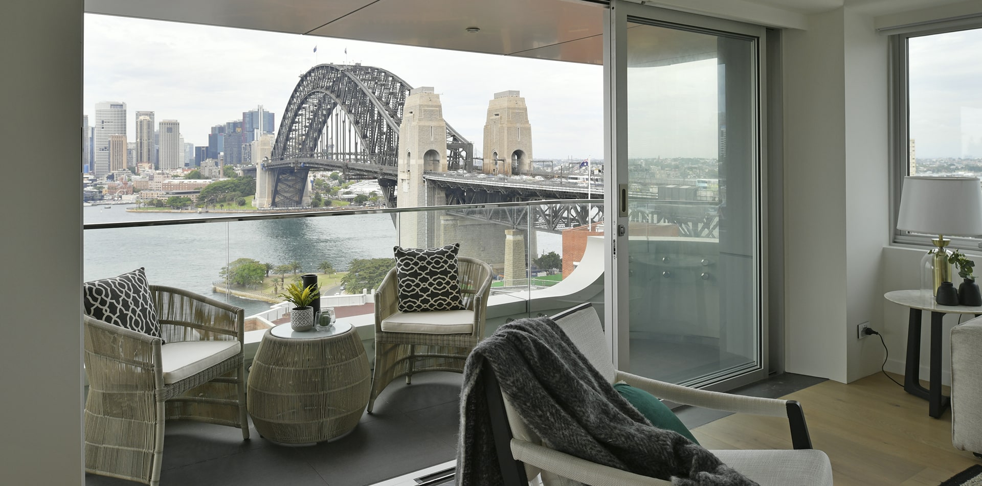 Buildcorp_Facade_Residential_48UpperPittSt_1920x951_6-min