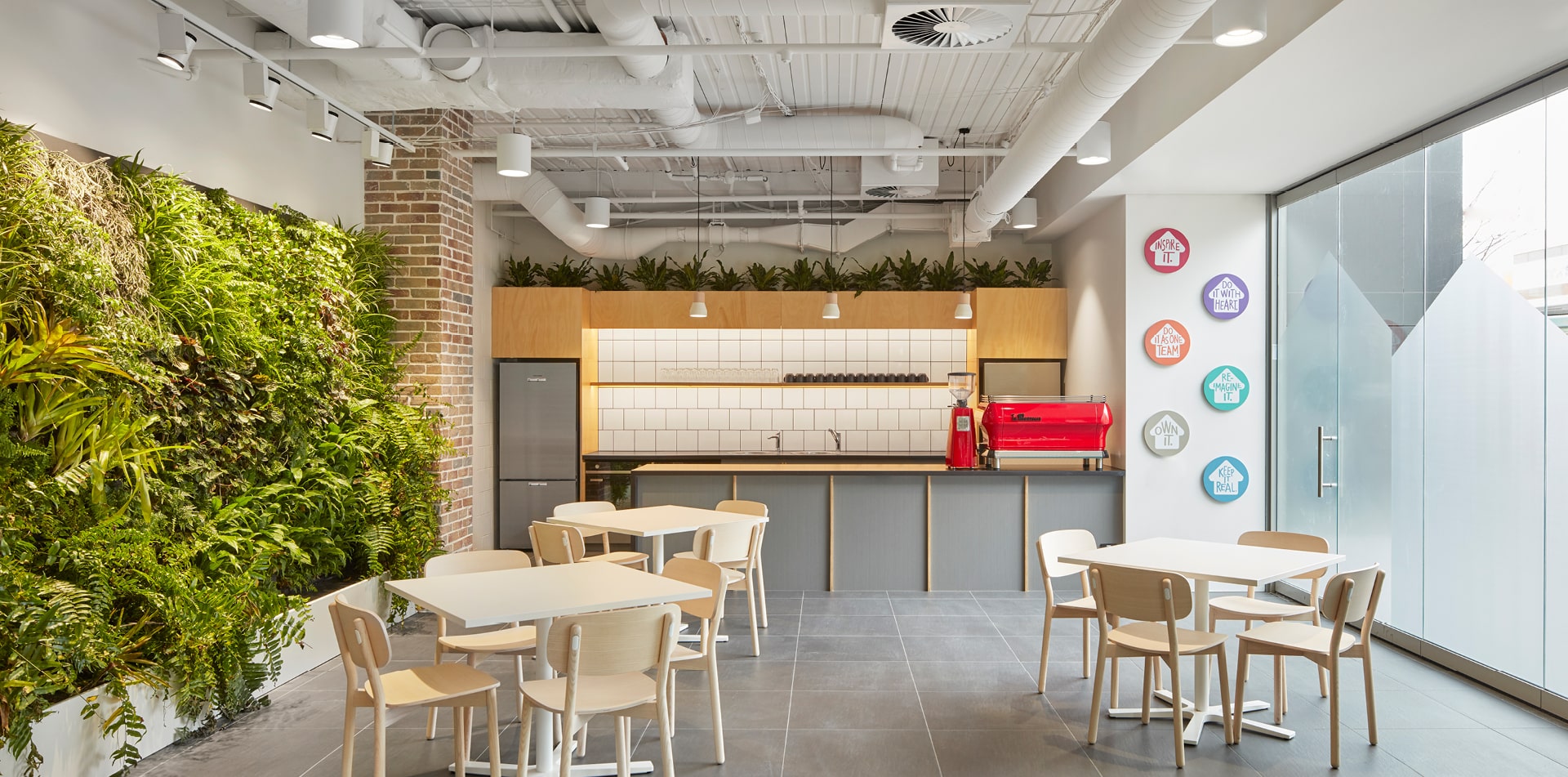 Buildcorp_Fitout_Workplace_REA_Showroom_4-min