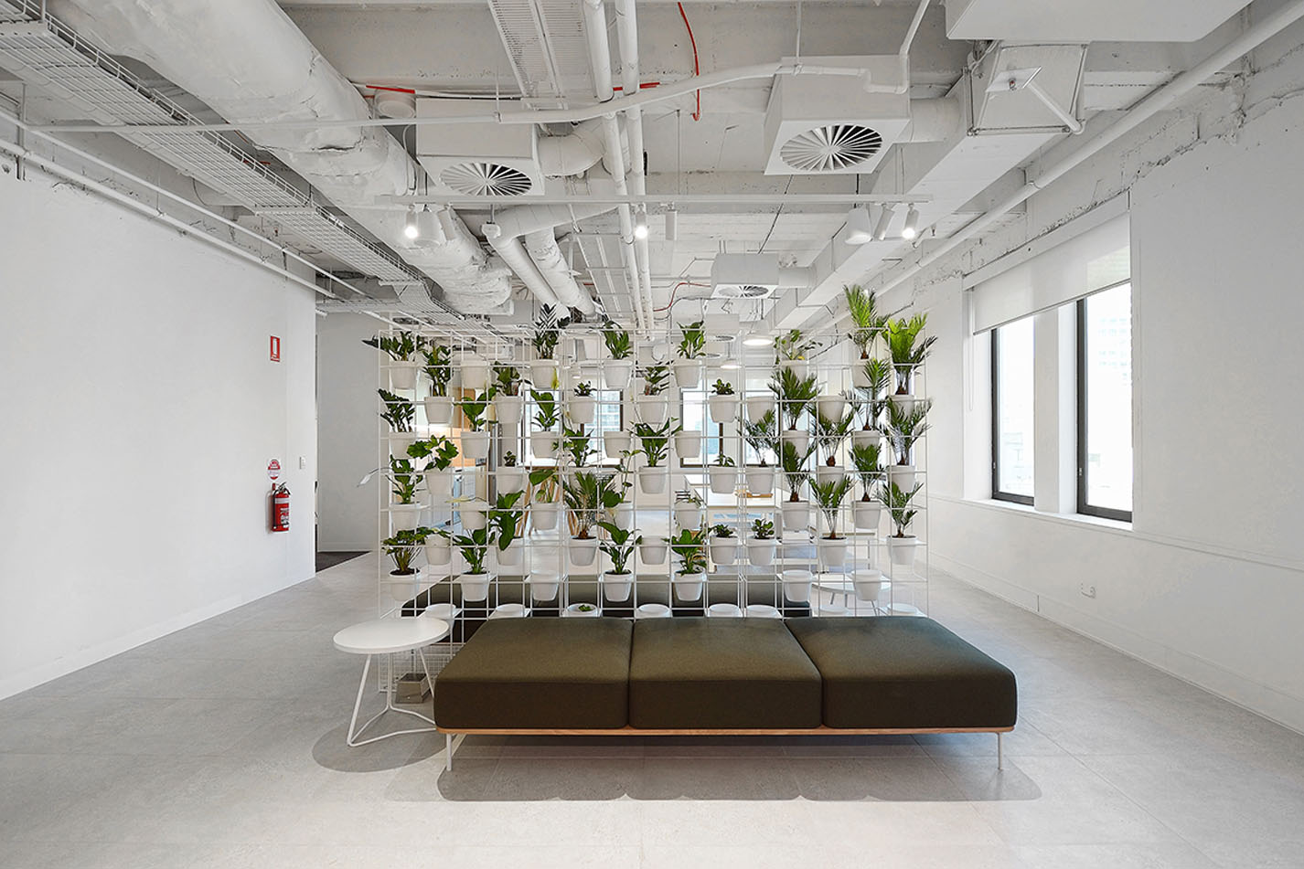 Buildcorp_Fitout_Workplace_TTW_03_1920x951