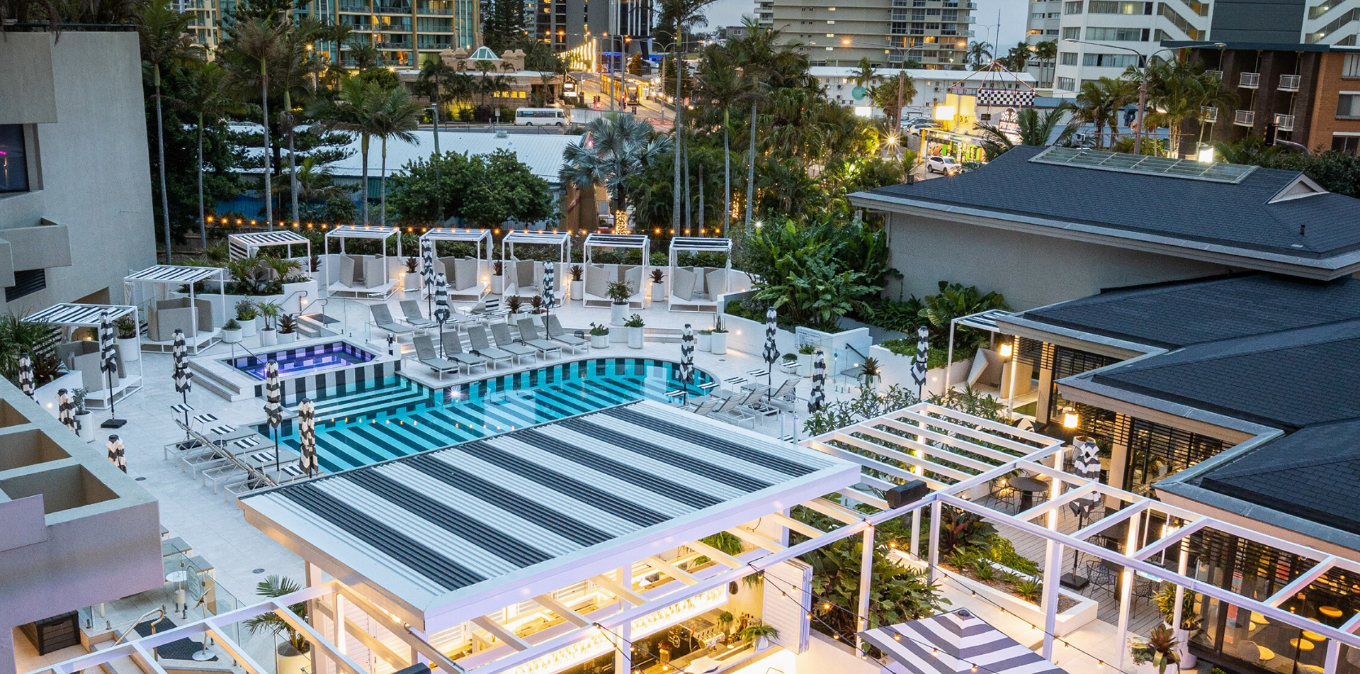 Buildcorp_QT Hotel, Surfers Paradise_1920x951 (3)