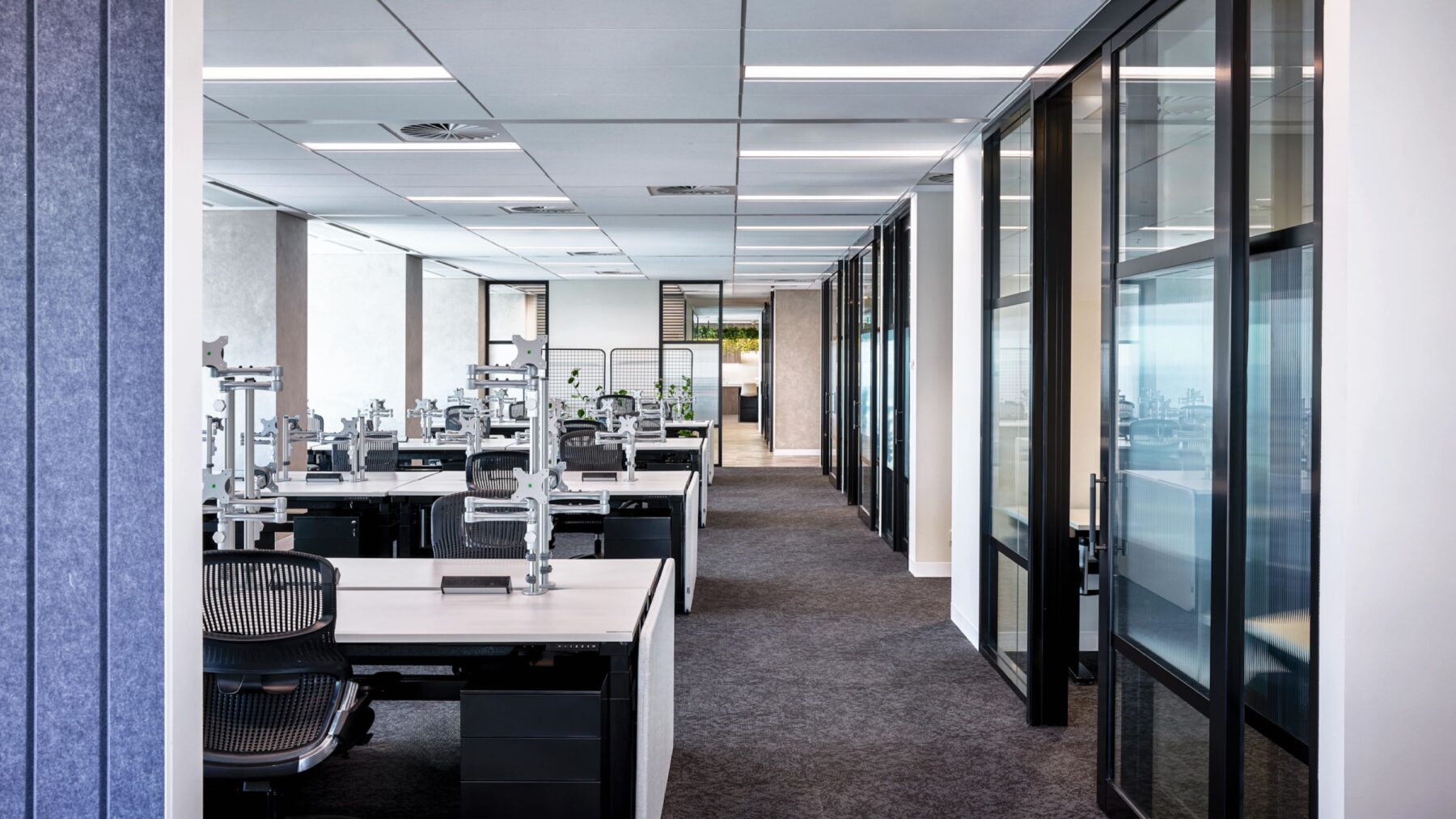 Buildcorp_Workplace_Fit-out_Point72__1920 x 1080-min2