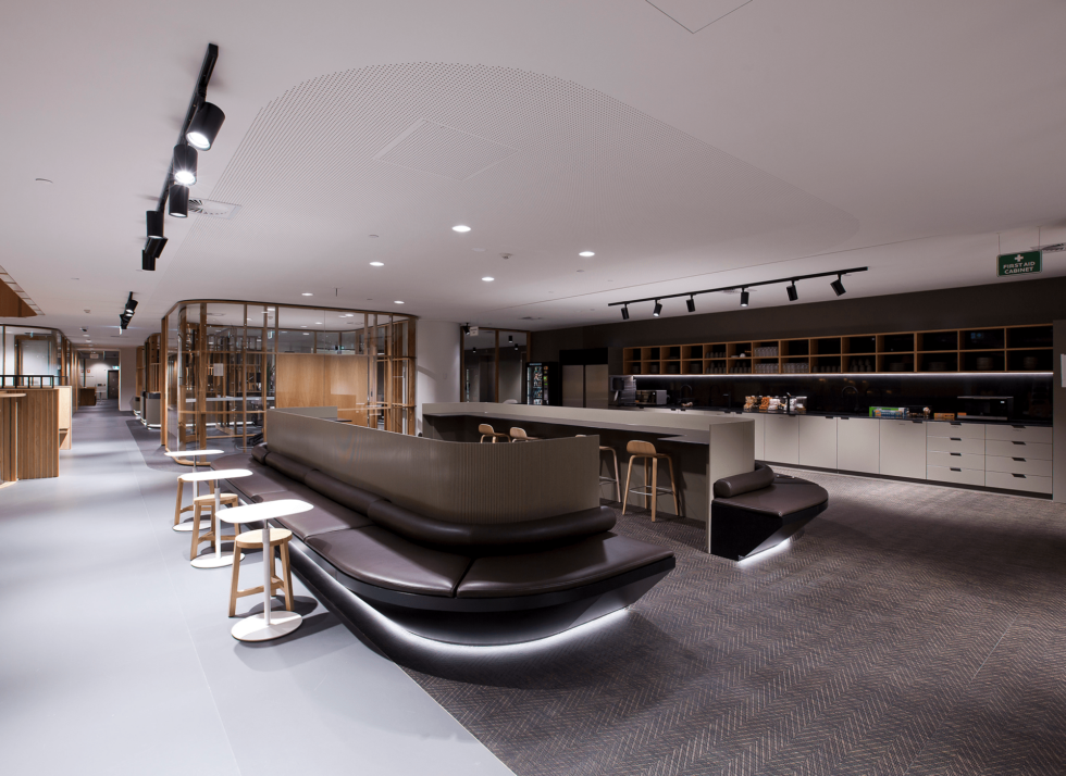 Carousel L_Origin Brisbane_1920x1398_10-min