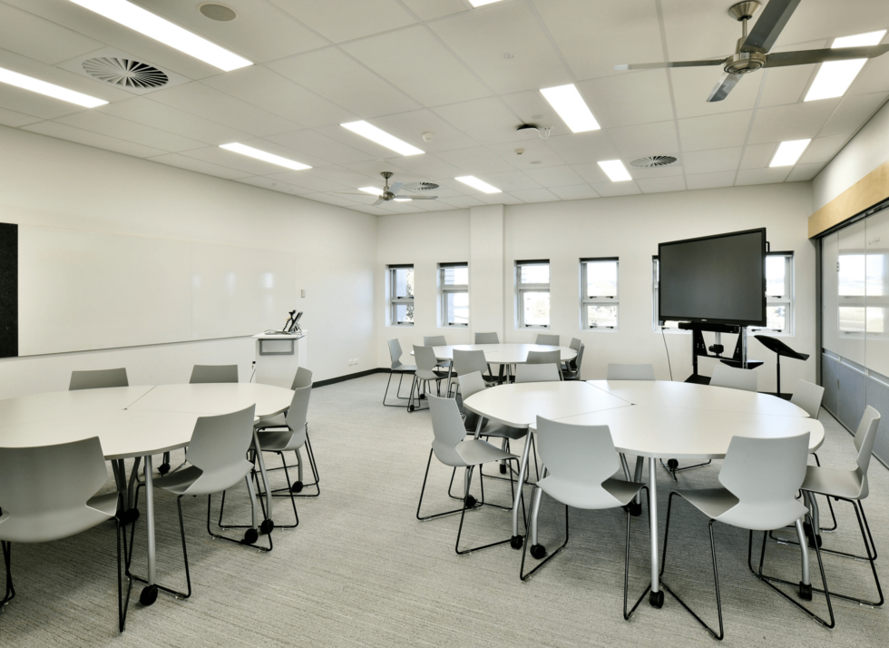 Carousel L_Villanova_1920x1398_10-min