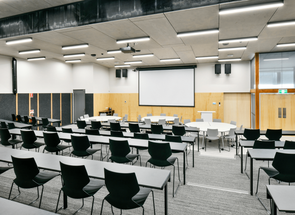 Carousel L_Villanova_1920x1398_2-min