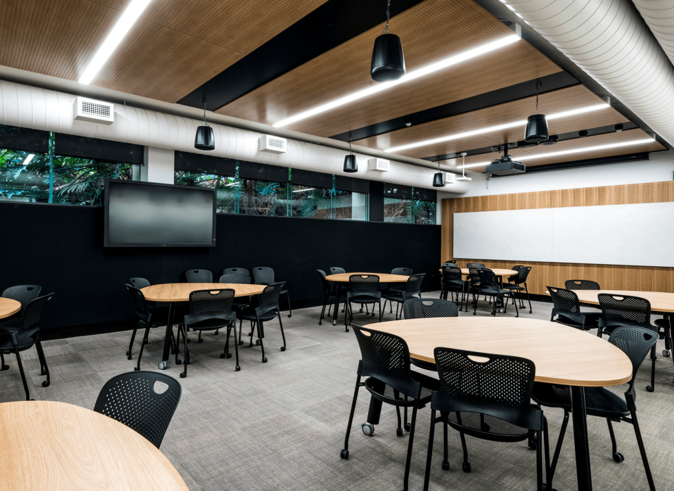 Carousel L_UQ 67 & 69_1920x1398_8-min