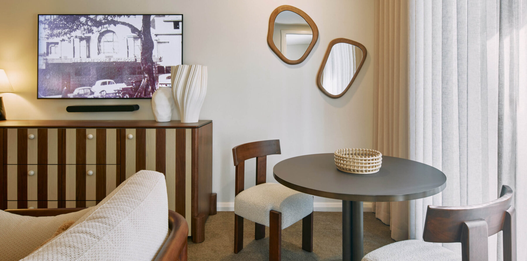 Buildcorp_Accommodation_Refurbishment_SofitelSydneyWentworth_1920 x 9512