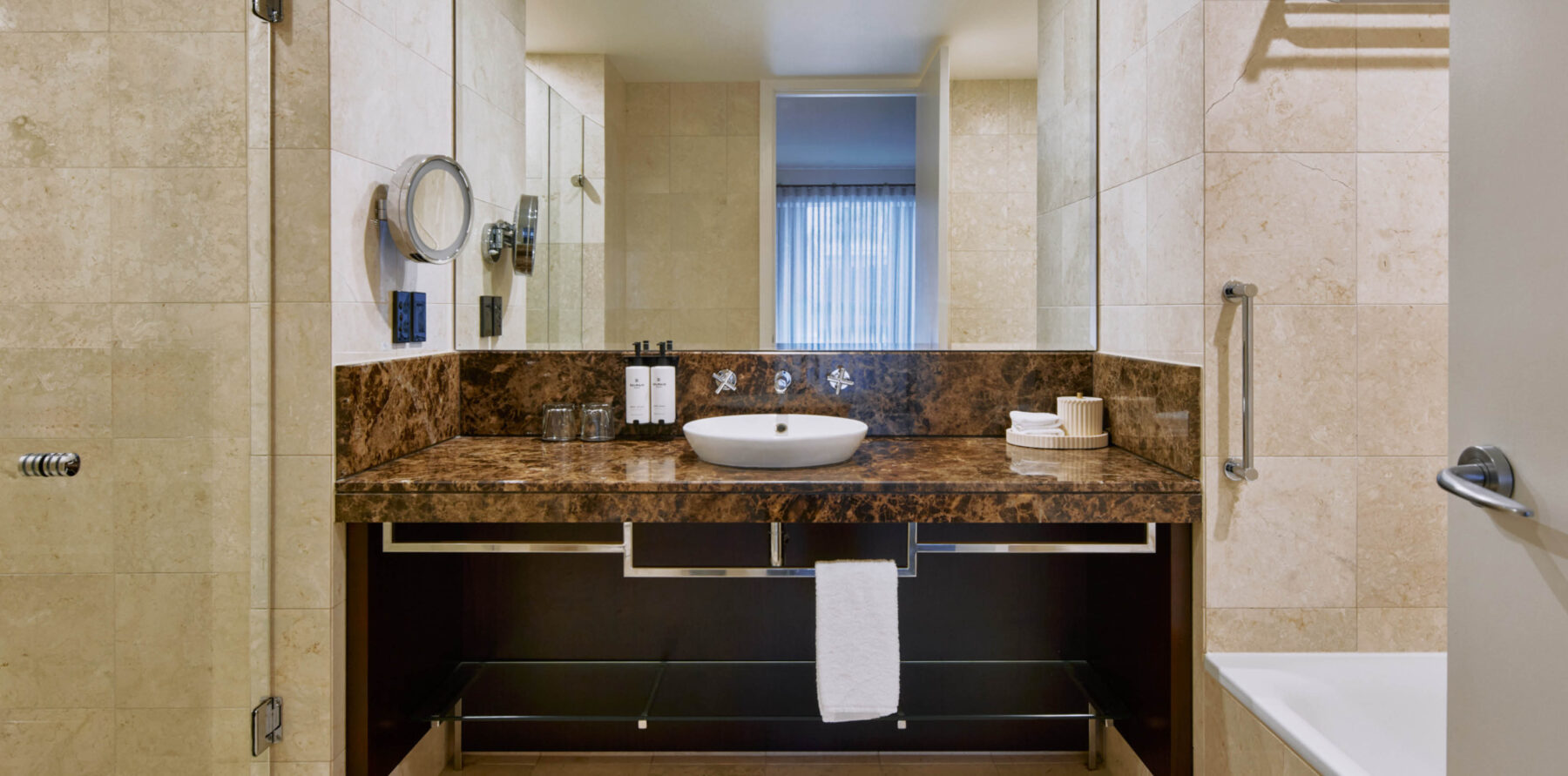 Buildcorp_Accommodation_Refurbishment_SofitelSydneyWentworth_1920 x 9514