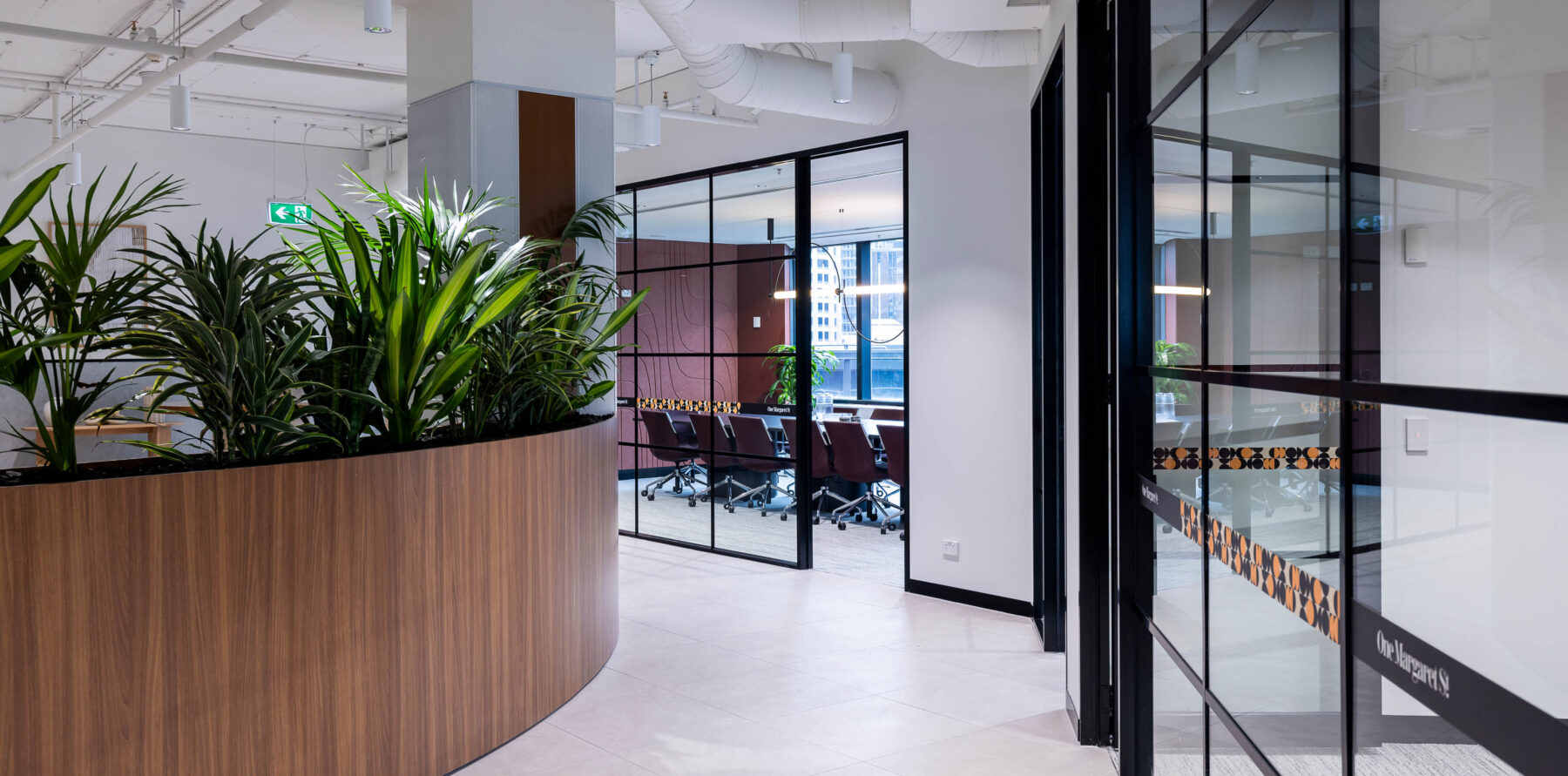 Buildcorp_Fitout_Workplace_1MargaretStSpecSuites__1920 x 951