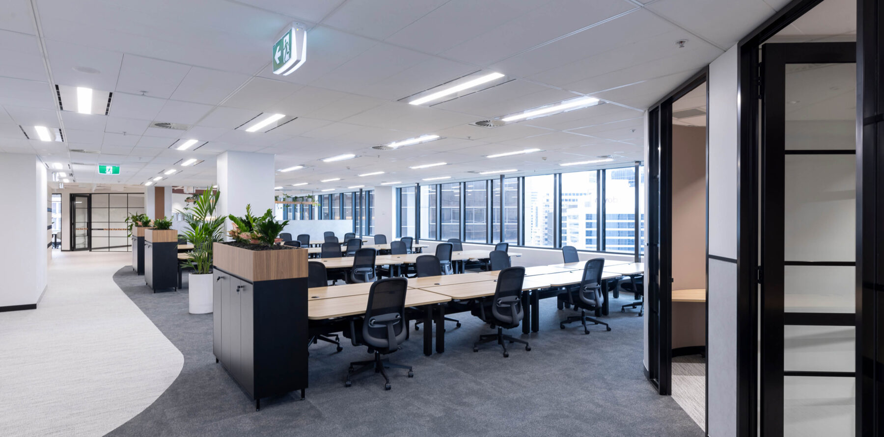 Buildcorp_Fitout_Workplace_1MargaretStSpecSuites__1920 x 9512