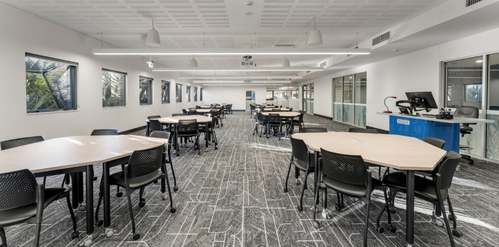 QUT B Block_1920 x 9512