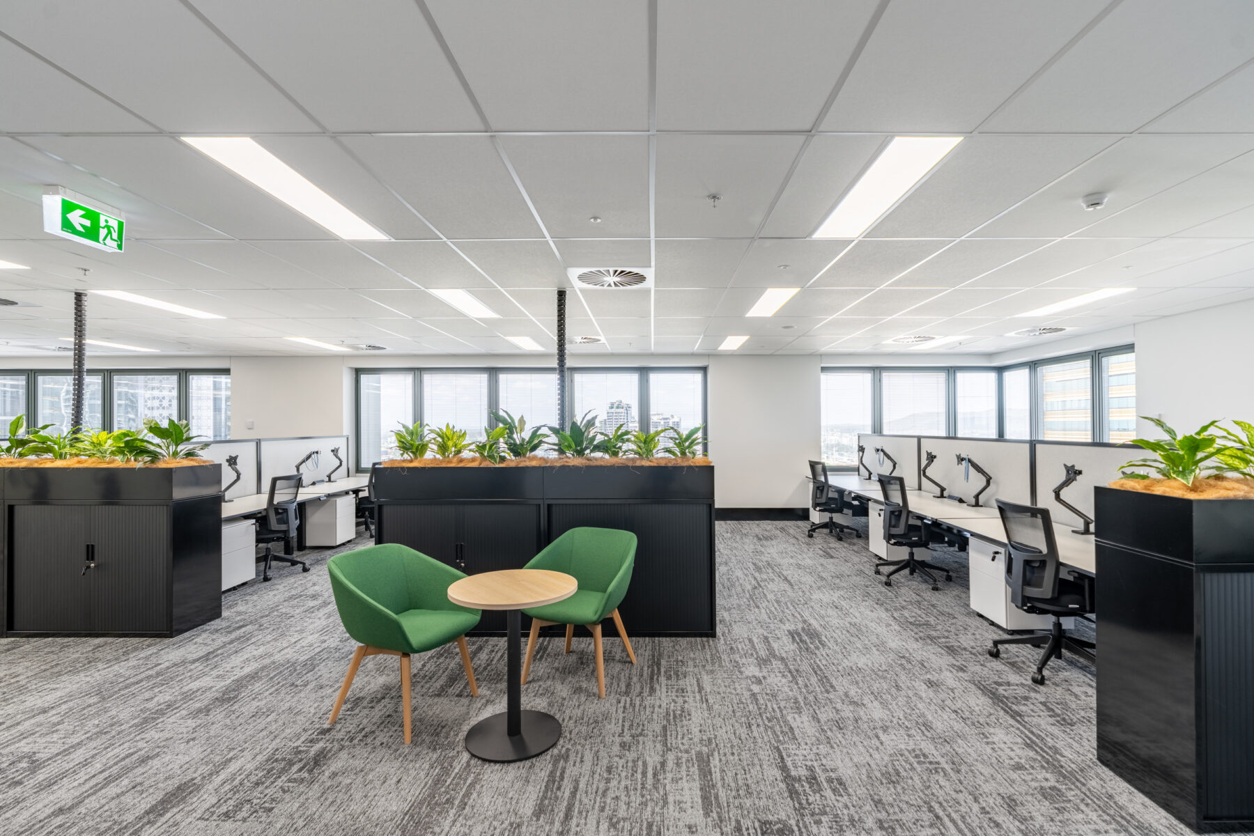 BQ5195_Fitout (5)_large